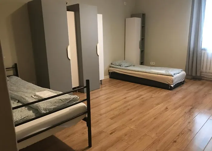 بيت ضيافة Good Night وارسو